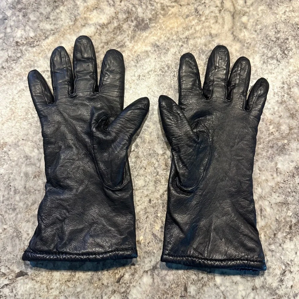 Women's Black Leather Gloves Knit Lined Mid Length Sz 8 Cozy Lightweight Winter